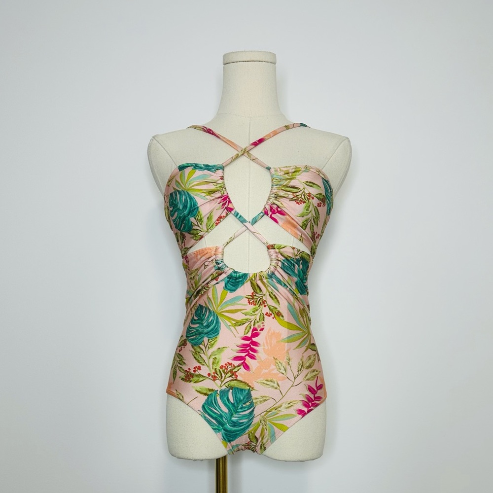 PatBo Tropicalia One Piece Swimsuit - Picture 3 of 11